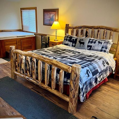 Mountain Shadows Resort Естес Парк Екстериор снимка