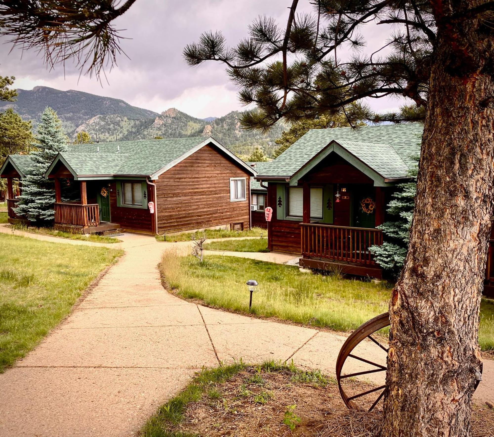Mountain Shadows Resort Естес Парк Екстериор снимка